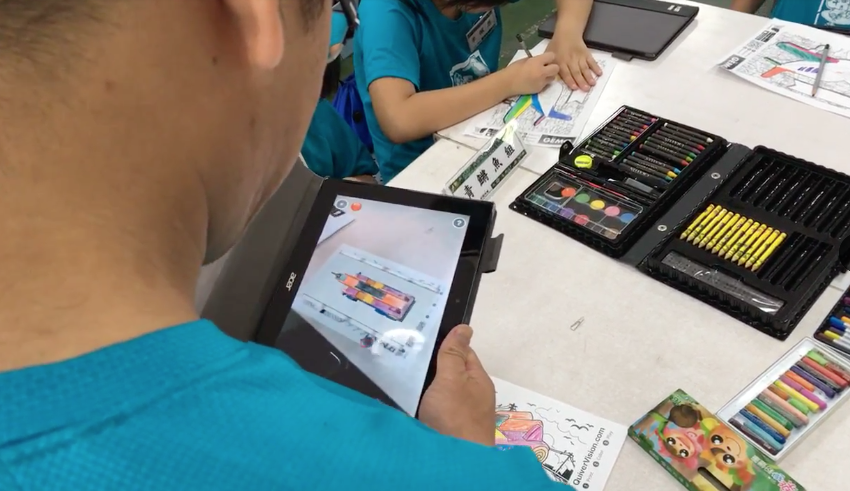 用平板拍攝自己的作品